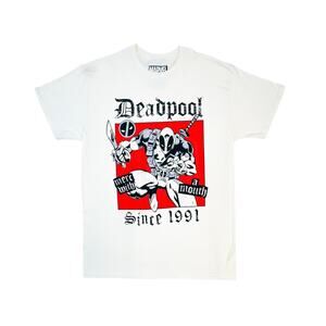 Marvel Deadpool Graphic T-Shirt - Men's Size M